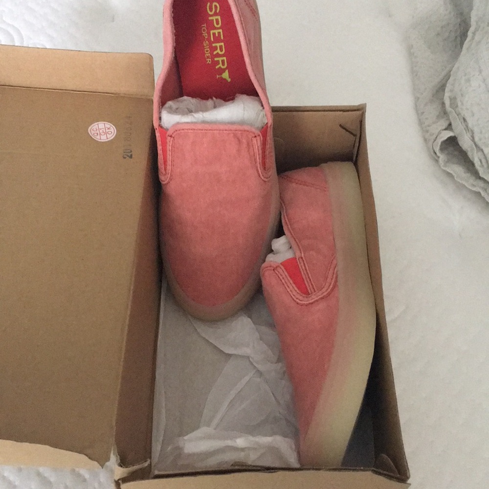 Sperry memory foam seaside drink red 8.5 - Picture 3 of 8